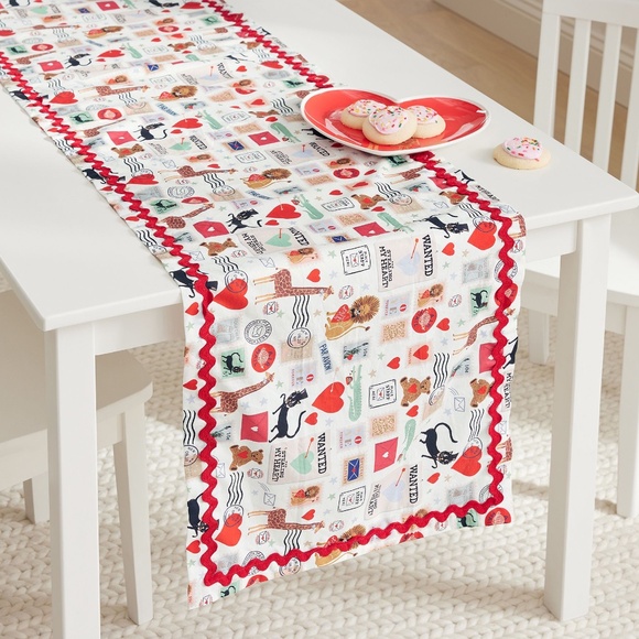 Valentine's Runner - Rifle Paper Co.  - PBK - Picture 1 of 8
